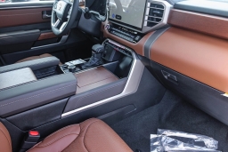 Toyota Sequoia 1794 Edition 4WD (Natl) 2026
