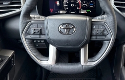 Toyota Sequoia Limited 4WD (Natl) 2026