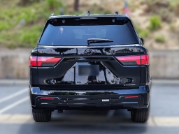 Toyota Sequoia Platinum 4WD (Natl) 2026