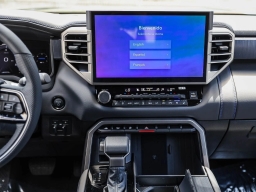 Toyota Sequoia Platinum 4WD (Natl) 2026