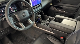 Toyota Sequoia Limited 4WD (Natl) 2026