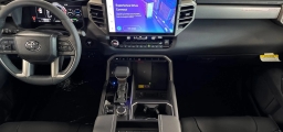 Toyota Sequoia Limited 4WD (Natl) 2026