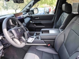 Toyota Sequoia Limited 4WD (Natl) 2026