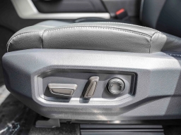 Toyota Sequoia Limited 4WD (Natl) 2026
