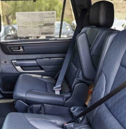 Toyota Sequoia Platinum 4WD (Natl) 2026
