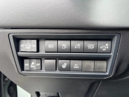 Toyota Sequoia Platinum 4WD (Natl) 2026