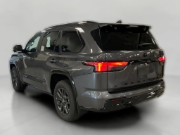 Toyota Sequoia Platinum 4WD (Natl) 2026