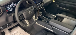 Toyota Sequoia Platinum 4WD (Natl) 2026