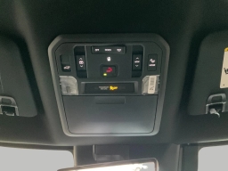 Toyota Sequoia Platinum 4WD (Natl) 2026