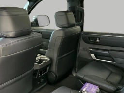 Toyota Sequoia Platinum 4WD (Natl) 2026