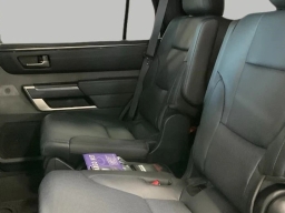 Toyota Sequoia Platinum 4WD (Natl) 2026