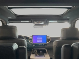 Toyota Sequoia Platinum 4WD (Natl) 2026