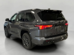 Toyota Sequoia Platinum 4WD (Natl) 2026
