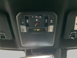 Toyota Sequoia Platinum 4WD (Natl) 2026