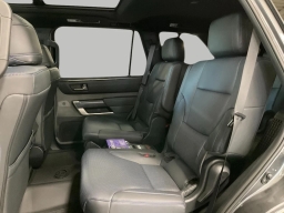 Toyota Sequoia Platinum 4WD (Natl) 2026
