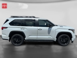 Toyota Sequoia Limited 4WD (Natl) 2026