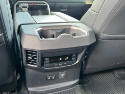 Toyota Sequoia Limited 4WD (Natl) 2026