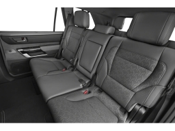 Toyota Sequoia Platinum 4WD (Natl) 2026