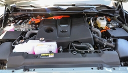 Toyota Sequoia Platinum 4WD (Natl) 2026