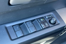Toyota Sequoia Platinum 4WD (Natl) 2026