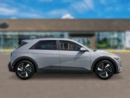 Hyundai IONIQ 5 SE Standard Range RWD 2026