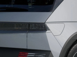 Hyundai IONIQ 5 SE Standard Range RWD 2026