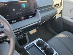 Hyundai IONIQ 5 SEL RWD 2026