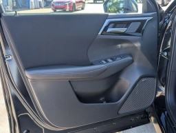 Mitsubishi Outlander ES FWD 2026