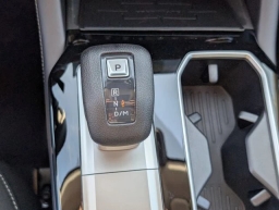 Mitsubishi Outlander ES FWD 2026
