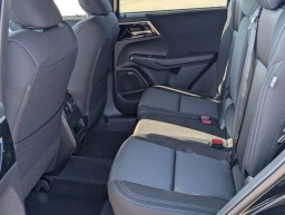 Mitsubishi Outlander ES FWD 2026