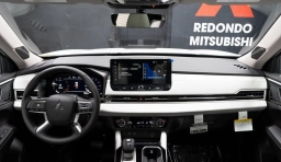 Mitsubishi Outlander SE FWD 2026