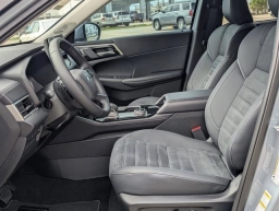 Mitsubishi Outlander SE FWD 2026