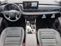 Mitsubishi Outlander SE FWD 2026
