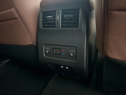 Mitsubishi Outlander SEL FWD 2026