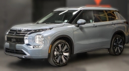 Mitsubishi Outlander SEL FWD 2026