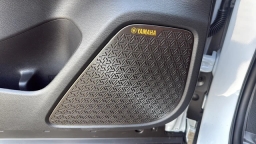 Mitsubishi Outlander SEL FWD 2026