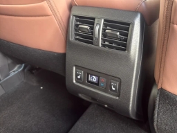 Mitsubishi Outlander SEL FWD 2026