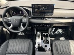Mitsubishi Outlander SEL FWD 2026