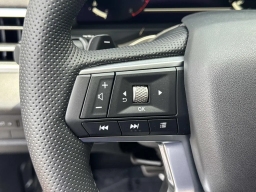 Mitsubishi Outlander SEL FWD 2026