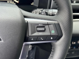 Mitsubishi Outlander SEL FWD 2026