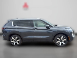 Mitsubishi Outlander SEL FWD 2026
