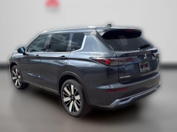 Mitsubishi Outlander SEL FWD 2026