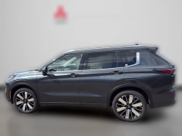 Mitsubishi Outlander SEL FWD 2026
