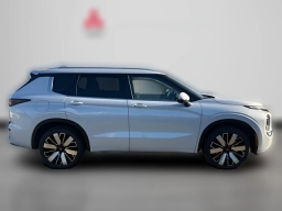 Mitsubishi Outlander SEL FWD 2026