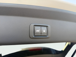 Mitsubishi Outlander SEL FWD 2026