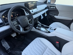 Mitsubishi Outlander SEL FWD 2026