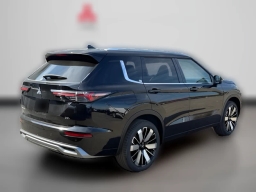 Mitsubishi Outlander SEL FWD 2026