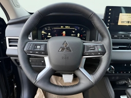 Mitsubishi Outlander SEL FWD 2026