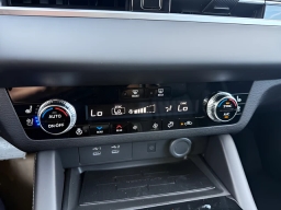 Mitsubishi Outlander SEL FWD 2026
