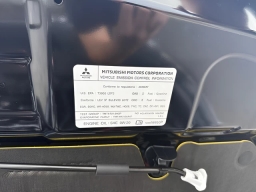 Mitsubishi Outlander SEL FWD 2026
